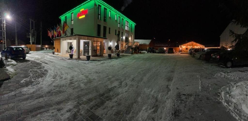 Alpin Rooms Topliţa 外观 照片