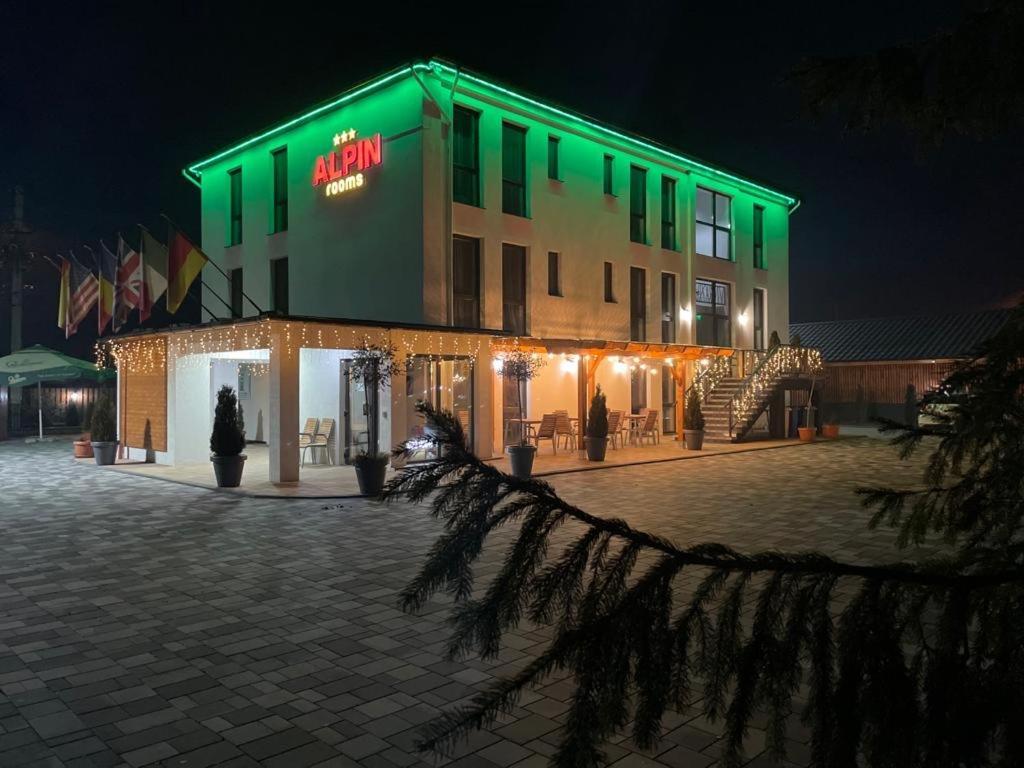 Alpin Rooms Topliţa 外观 照片